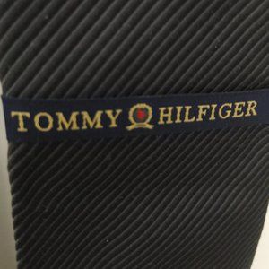 Tommy Hilfiger Men's (Black Diagonal) Silk Tie
